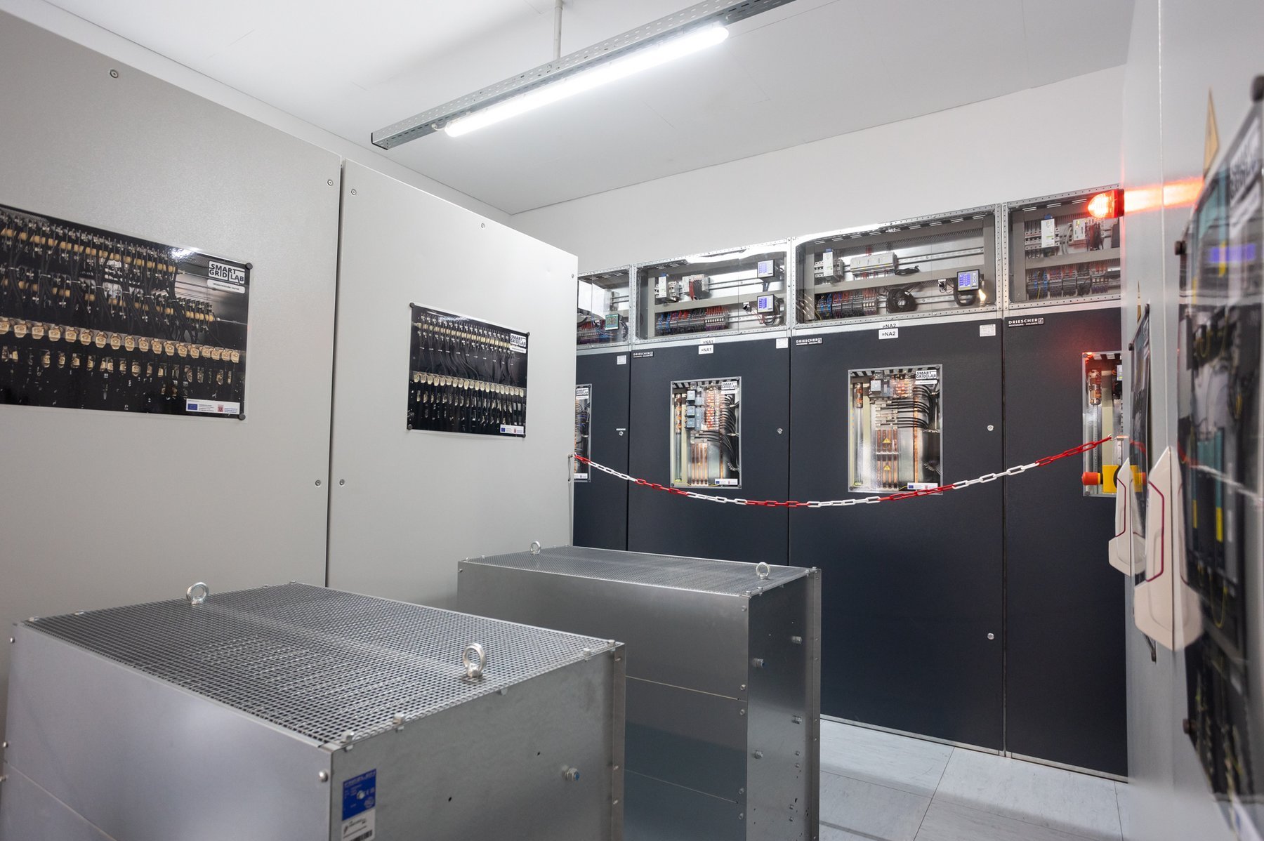 [Translate to Englisch:] Blick ins Labor des Projekts Smart Grid Lab Hessen